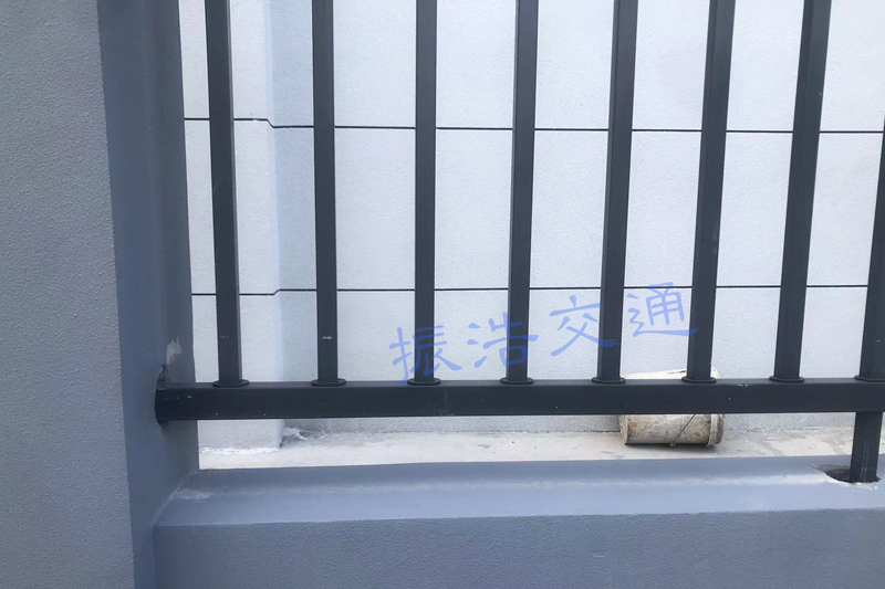 Shanghai vallum guardrail
