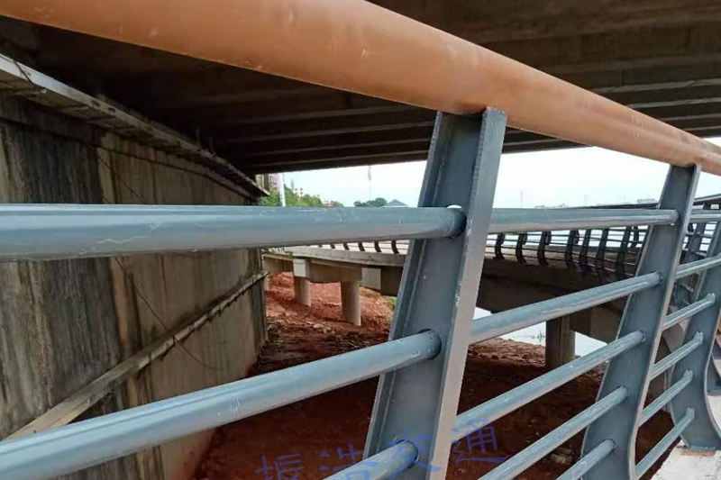 Flumen guardrail