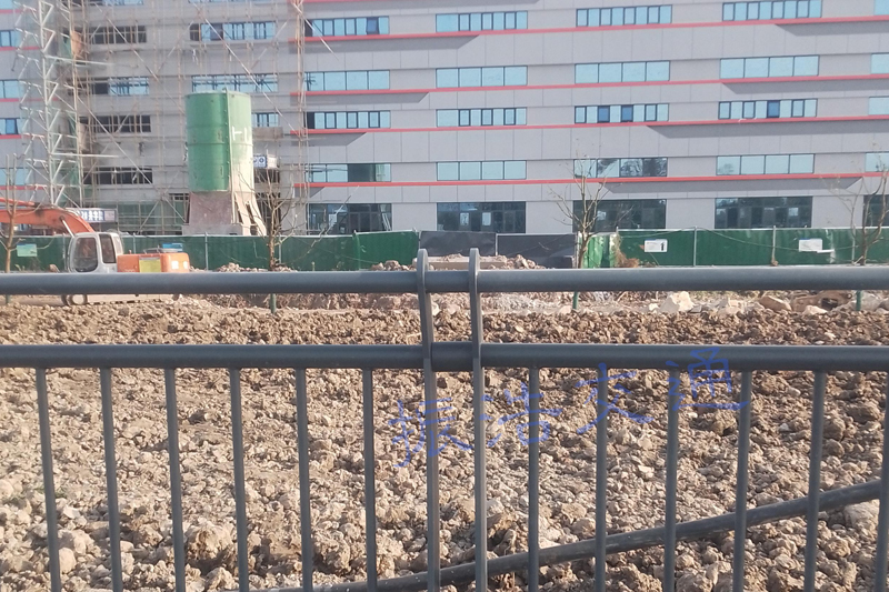 Zinc ferro guardrail