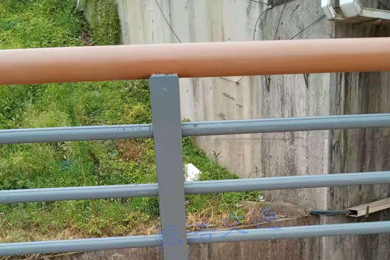 Flumen guardrail