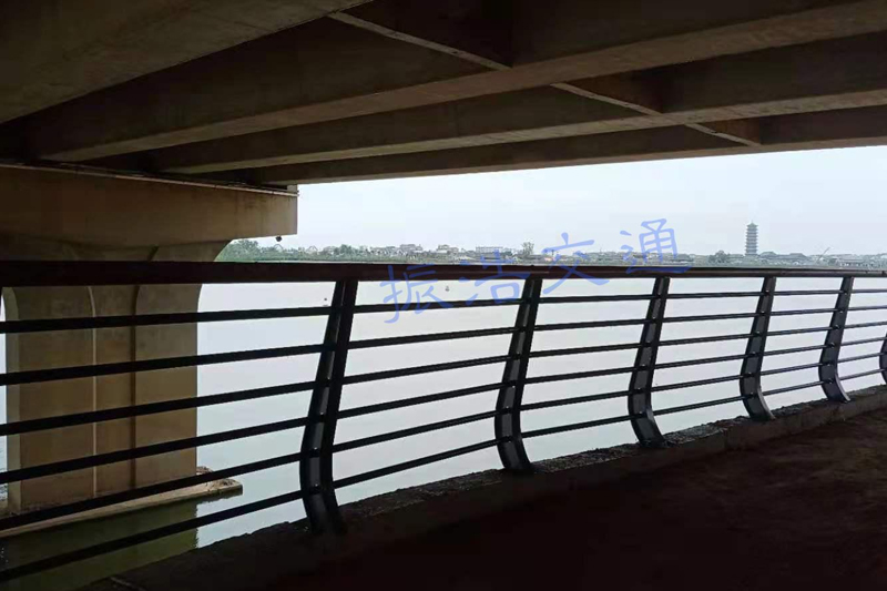 Flumen guardrail