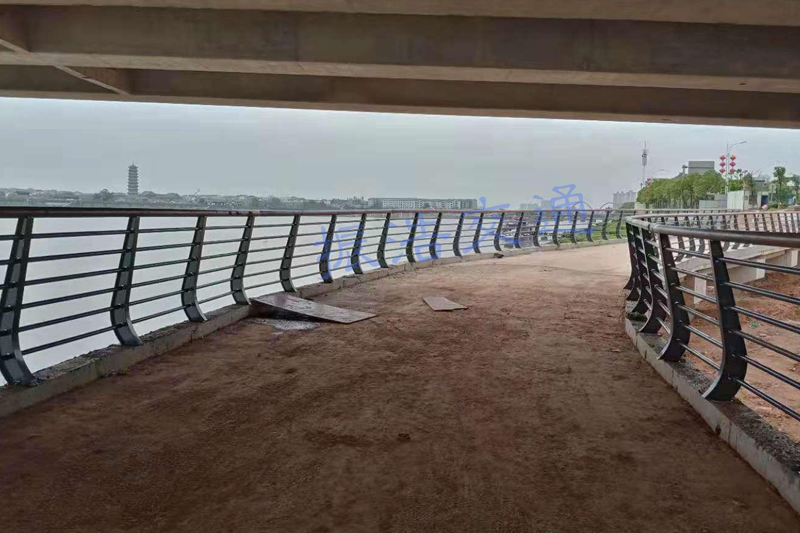 Flumen guardrail