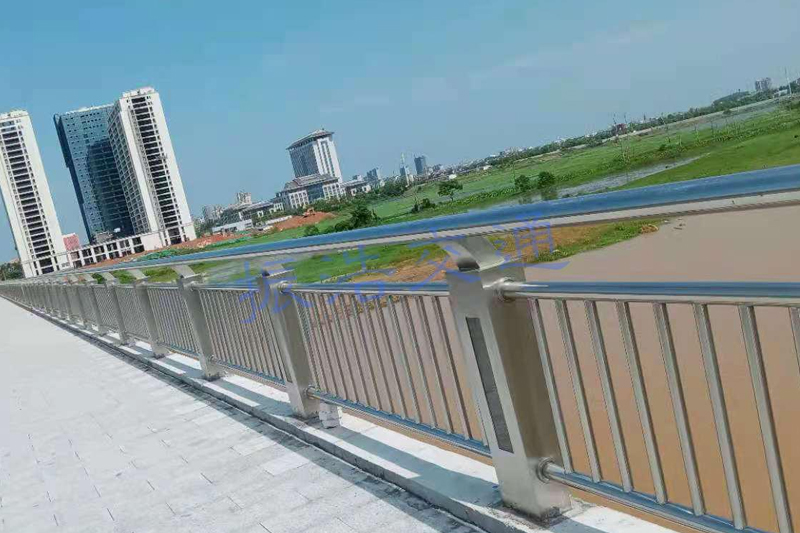 Flumen guardrail